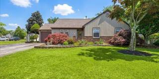 3BR Toms River Home with Pool and Fenced Yard Gallery 1