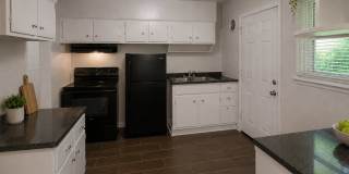 Charming 3BR Home | Large Driveway | Tons of Kitchen Storage Gallery 7