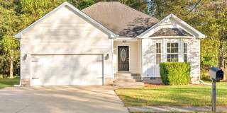 Pet Friendly Three Bedroom! Gallery 1