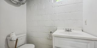 212 FREDERICK Avenue S Gallery 62