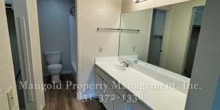 Tanglewood Condominium With Beautiful Bay Views, Fireplace, and Private Deck!! Gallery 20