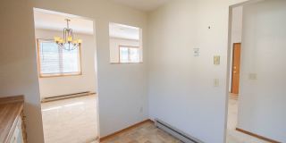 Upstairs condo with garage space in great NW location! Gallery 8