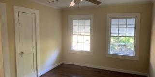 5727 Sanford Ave Gallery 5