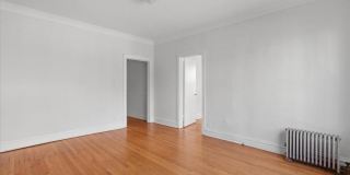 2453 N Clark Gallery 4