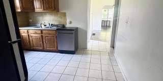 1250 N Springfield Street Gallery 7