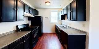 4-Bed Farmhouse Minutes from UVM Campus (30 Chase St) Gallery 12