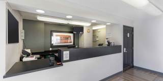 Select Suites Denver - Cherry Creek Gallery 17