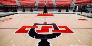 Hardy Avenue Apartments Gallery 1