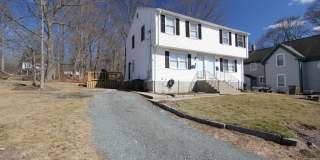 21 Moore Ave unit: 21 Gallery 1