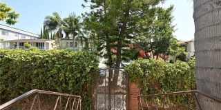 7929 Blackburn Ave Gallery 1