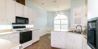 Spacious 3/2 in Vista Palms Gallery 5