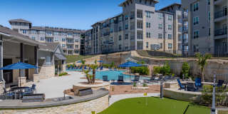 Vue Sonoma Verde Gallery 8