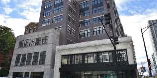 3833 N Broadway Gallery 333