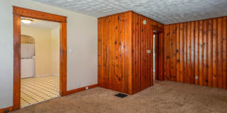 Great 3 Bedroom, 2 Bath - Just Off 17th St! *2027* Gallery 19