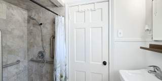 1214 Sutton Gallery 26