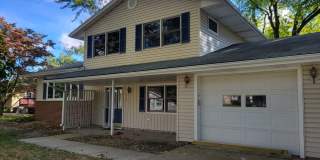 Gorgeous St Joseph rental available March 1 Gallery 1