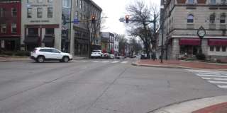 2 W WASHINGTON Street Gallery 7