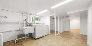 385 Livingston Street Gallery 27