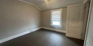 3 Bedroom West Side House Gallery 8