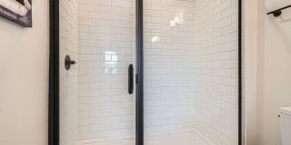 New Downtown Longmont Townhome | Office + 2BDR Gallery 23