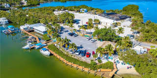 3929 WAYPOINT AVENUE Gallery 54