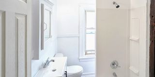 30 West Henry St - Upper Gallery 1