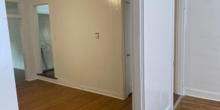 House with Yard and Parking-Video in the Pictures! Gallery 10