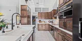 1654 Farmington Circle Gallery 10