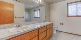 Quiet area near 162nd, Southern exposure, A/C, FP-4BR Gallery 21