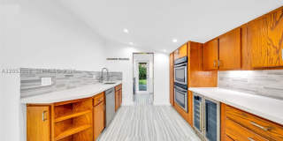 1104 NE 85th St Gallery 37