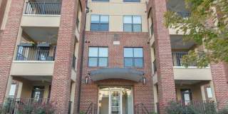 Beautiful Condo in Davis Park with Fantastic Upgrades! Pet Friendly Gallery 1