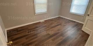 $950 - 2 bedroom / 1 bathroom home with a bonus loft! Gallery 1