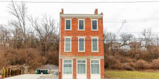 2354 Riverside Drive Gallery 15