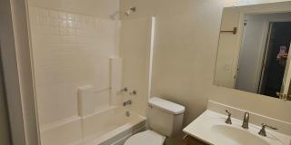 3 Bedroom Home in Holiday Shores Gallery 8