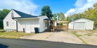 Very Unique 5 Bedroom Home on Large Lot Gallery 73