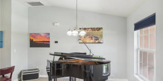 940 Belmont Street E Gallery 23