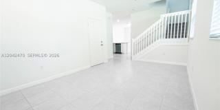 2630 SE 12th St Gallery 4