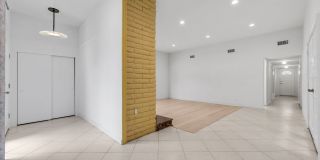 "Rare Single-Story Remodel: Modern 3BR End-Unit in University Park Gallery 5