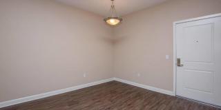 Senior Housing - Monaco Apartments Gallery 74