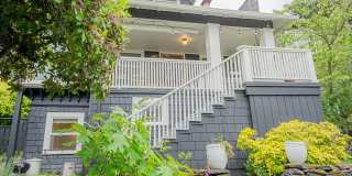 4bd/2.5ba Seattle Home Gallery 22