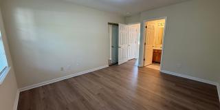 2BR/2BA Duplex in Cherry Meadows! Gallery 11