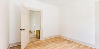 400 E Highland Ave Gallery 13