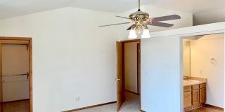 Fantastic 4 Bedroom Nestled in the heart of Old Farm! Gallery 20