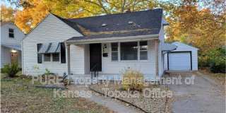 310 SW Hillside Dr. Gallery 1