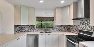 5529 Lakeview Mews Terrace Gallery 10