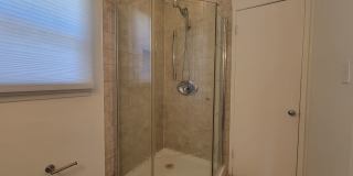 Spacious 3 Bedroom Canoga Park House Gallery 16
