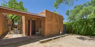 Fully Furnished 1 Bedroom Condo Gallery 19