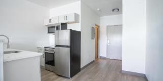 Onyx at 695 Gallery 3