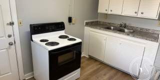 Cozy 2-bed/1-bath home in Carver Heights Gallery 6