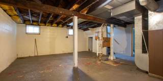2 Bedroom / 1 Bath Duplex with Garage in Askarben! Gallery 16